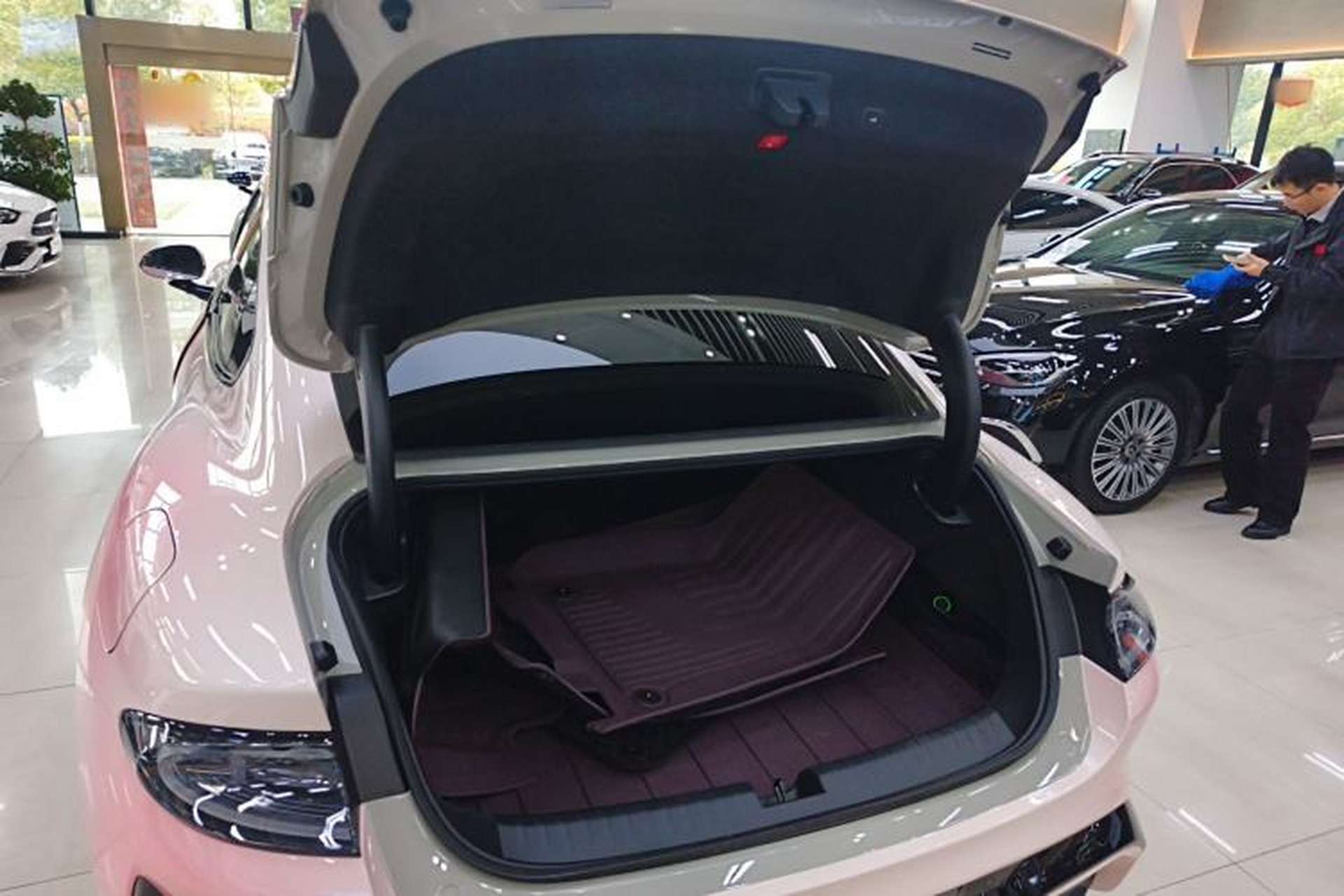 Used Xiaomi Auto SU7 2024 Rear-Drive Long-Range Intelligent Driving Version Trunk