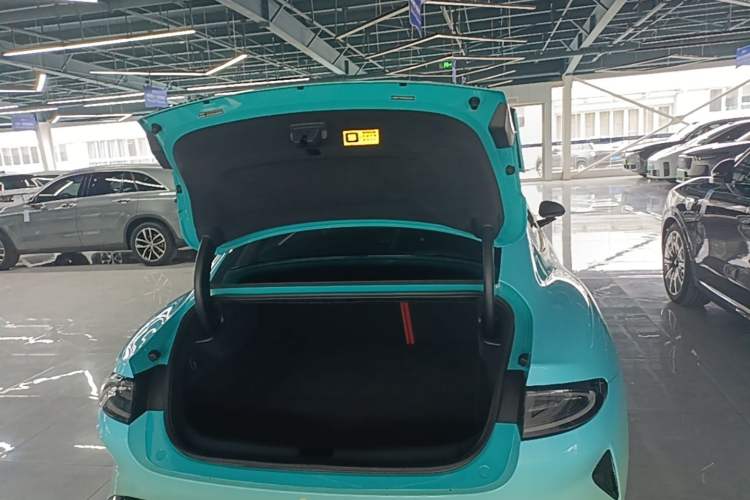 Used Xiaomi Auto SU7 2024 Rear-Drive Ultra-Long Range Advanced Pro-Level Intelligent Driving Version Trunk