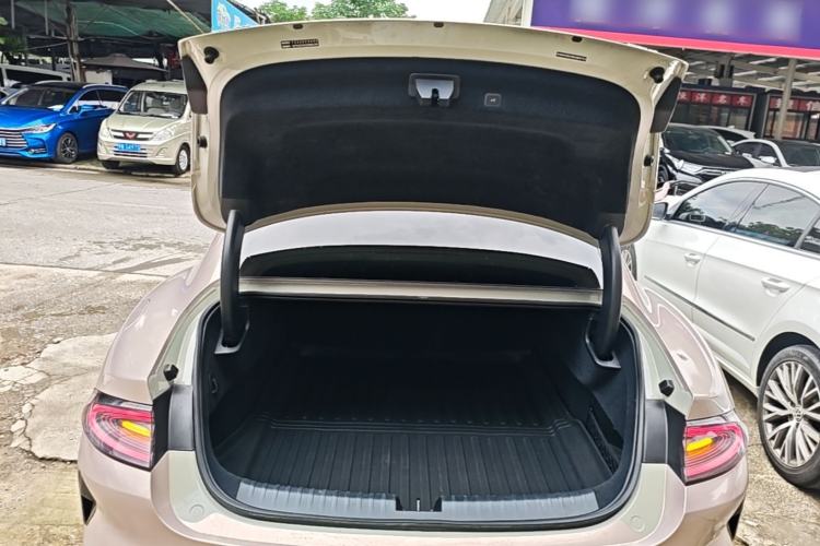 Used Xiaomi Auto SU7 2024 Rear-Drive Long-Range Intelligent Driving Version Trunk