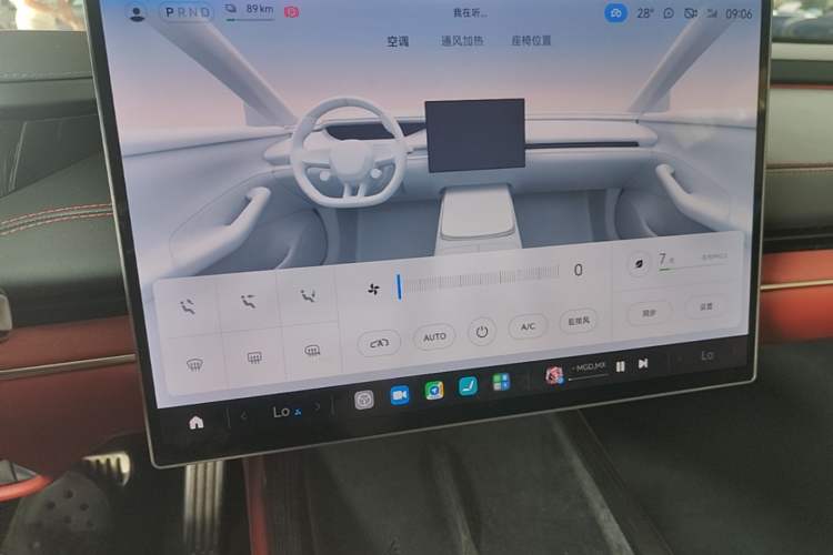 Used Xiaomi Auto SU7 2024 Four-Wheel Drive Ultra-Long Range Advanced Intelligent Driving Max Edition Audio And AC Panel