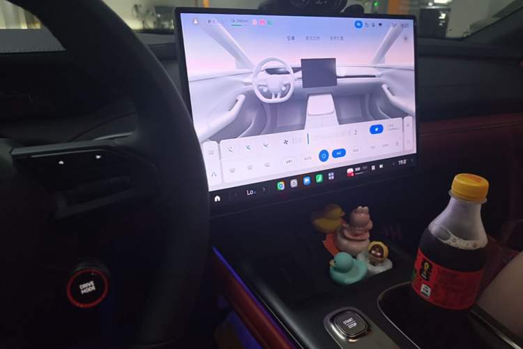 Used Xiaomi Auto SU7 2024 Rear-Drive Long-Range Intelligent Driving Version Audio And AC Panel