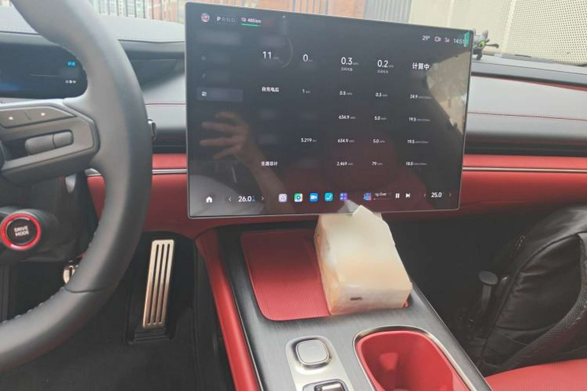 Used Xiaomi Auto SU7 2024 Four-Wheel Drive Ultra-Long Range Advanced Intelligent Driving Max Edition Audio And AC Panel