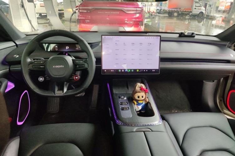 Used Xiaomi Auto SU7 2024 Rear-Drive Ultra-Long Range Advanced Pro-Level Intelligent Driving Version Center Console