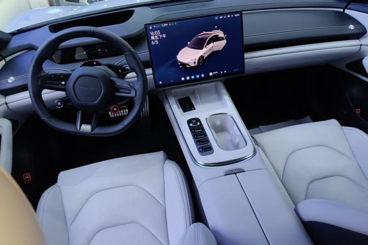 Used Xiaomi Auto SU7 2024 Four-Wheel Drive Ultra-Long Range Advanced Intelligent Driving Max Edition Center Console