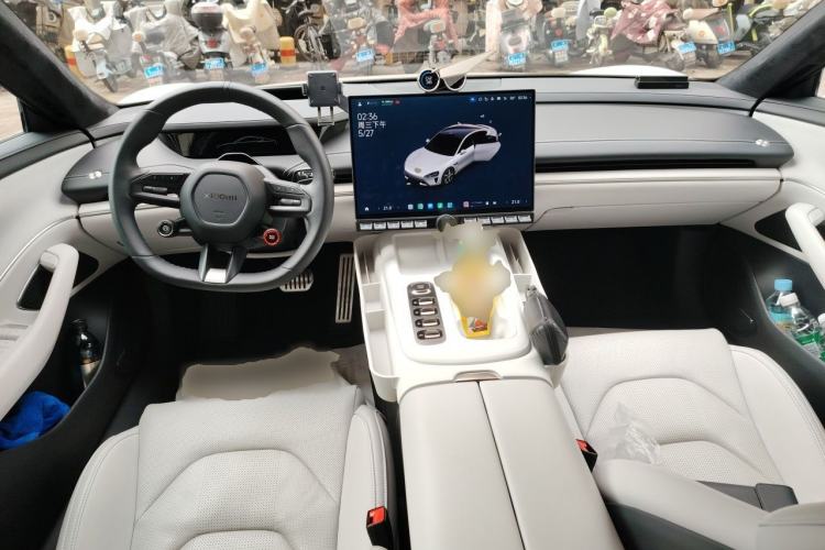 Used Xiaomi Auto SU7 2024 Four-Wheel Drive Ultra-Long Range Advanced Intelligent Driving Max Edition Center Console
