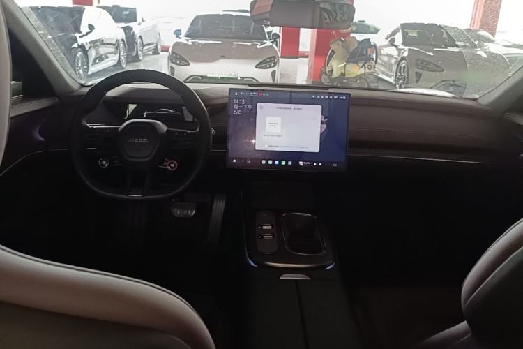 Used Xiaomi Auto SU7 2024 Rear-Drive Long-Range Intelligent Driving Version Center Console