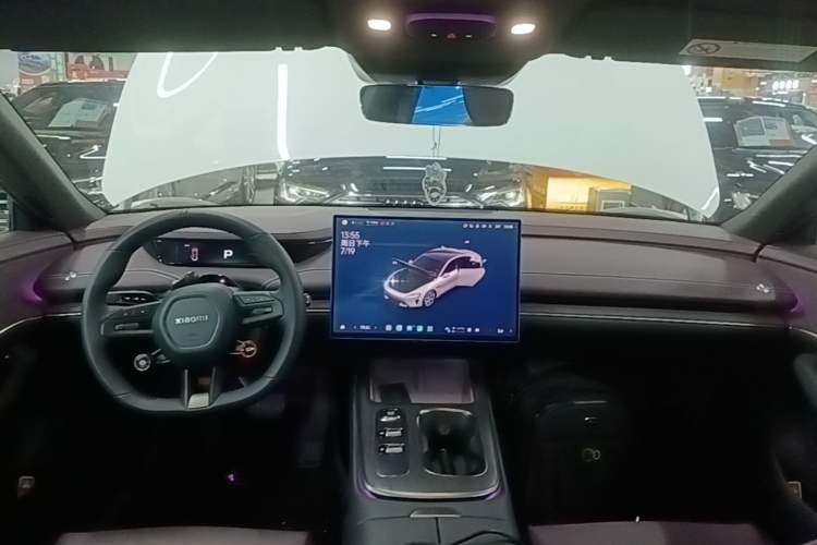 Used Xiaomi Auto SU7 2024 Rear-Drive Long-Range Intelligent Driving Version Center Console