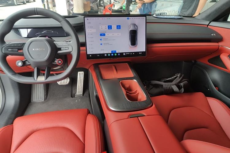 Used Xiaomi Auto SU7 2024 Four-Wheel Drive Ultra-Long Range Advanced Intelligent Driving Max Edition Center Console