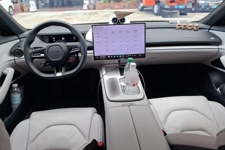 Used Xiaomi Auto SU7 2024 Rear-Drive Ultra-Long Range Advanced Pro-Level Intelligent Driving Version Center Console