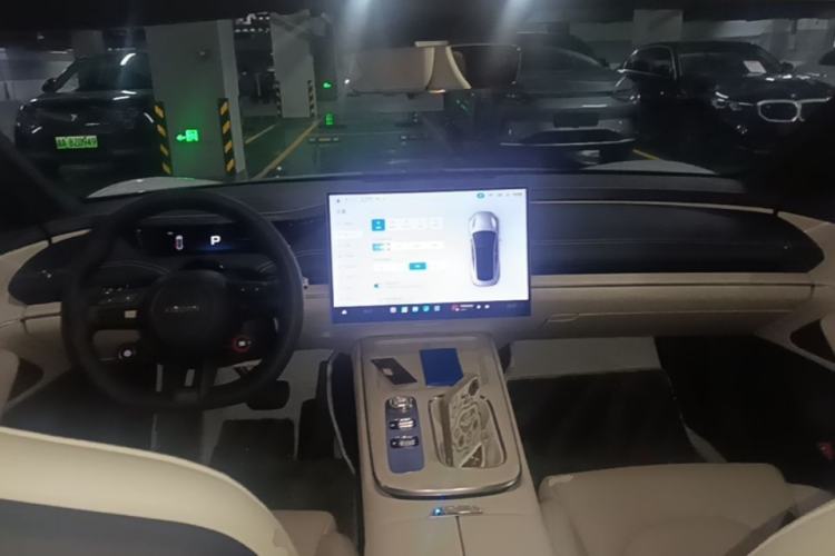 Used Xiaomi Auto SU7 2024 Rear-Drive Long-Range Intelligent Driving Version Center Console