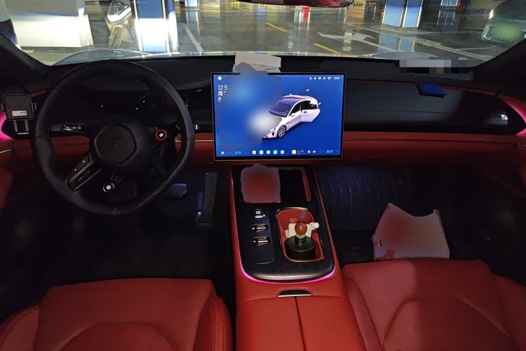 Used Xiaomi Auto SU7 2024 Rear-Drive Long-Range Intelligent Driving Version Center Console