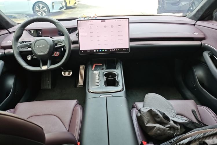 Used Xiaomi Auto SU7 2024 Four-Wheel Drive Ultra-Long Range Advanced Intelligent Driving Max Edition Center Console