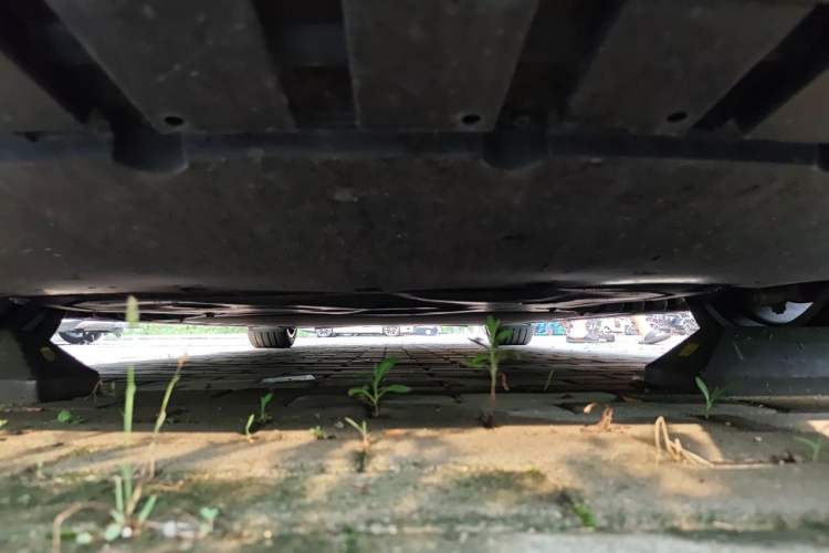 Used Xiaomi Auto SU7 2024 Four-Wheel Drive Ultra-Long Range Advanced Intelligent Driving Max Edition Chassis Front