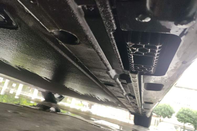 Used Xiaomi Auto SU7 2024 Rear-Drive Ultra-Long Range Advanced Pro-Level Intelligent Driving Version Chassis Front Left