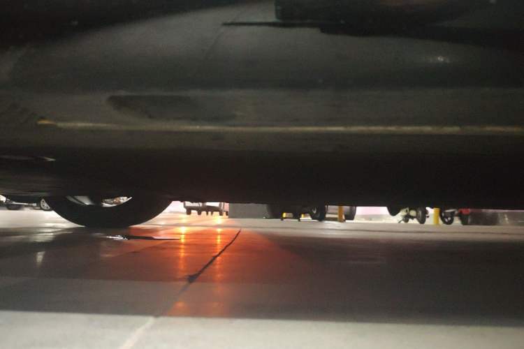 Used Xiaomi Auto SU7 2024 Four-Wheel Drive Ultra-Long Range Advanced Intelligent Driving Max Edition Chassis Front Left
