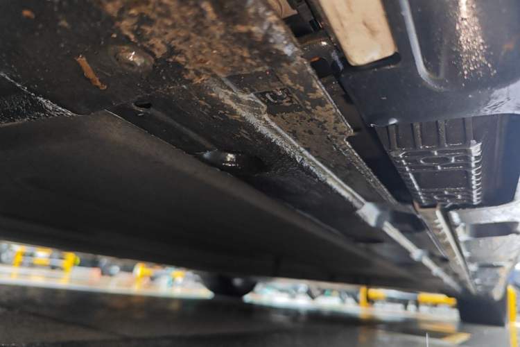 Used Xiaomi Auto SU7 2024 Rear-Drive Long-Range Intelligent Driving Version Chassis Front Left