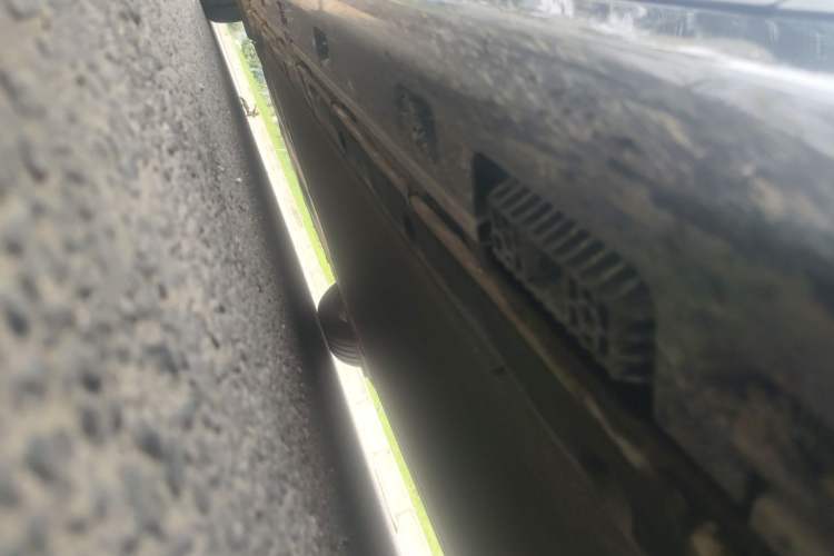 Used Xiaomi Auto SU7 2024 Rear-Drive Long-Range Intelligent Driving Version Chassis Front Right