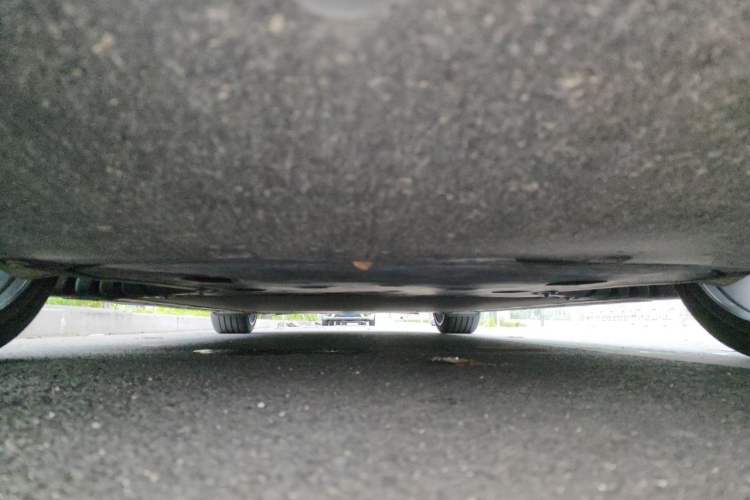 Used Xiaomi Auto SU7 2024 Four-Wheel Drive Ultra-Long Range Advanced Intelligent Driving Max Edition Chassis Front
