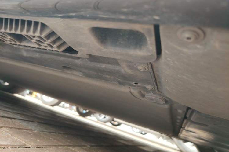 Used Xiaomi Auto SU7 2024 Four-Wheel Drive Ultra-Long Range Advanced Intelligent Driving Max Edition Chassis Rear Left