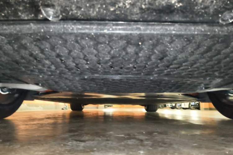 Used Xiaomi Auto SU7 2024 Four-Wheel Drive Ultra-Long Range Advanced Intelligent Driving Max Edition Chassis Rear