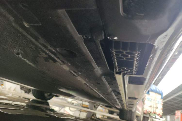 Used Xiaomi Auto SU7 2024 Rear-Drive Ultra-Long Range Advanced Pro-Level Intelligent Driving Version Chassis Rear Right