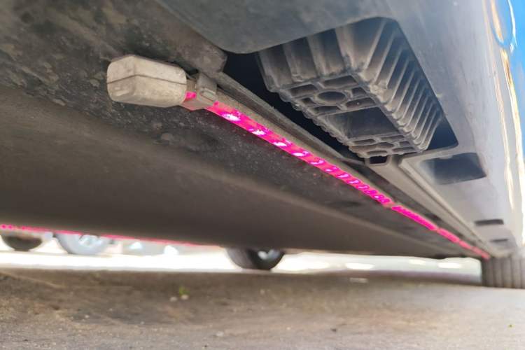 Used Xiaomi Auto SU7 2024 Rear-Drive Ultra-Long Range Advanced Pro-Level Intelligent Driving Version Chassis Rear Right
