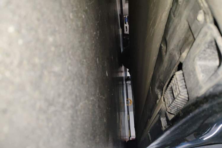 Used Xiaomi Auto SU7 2024 Rear-Drive Long-Range Intelligent Driving Version Chassis Rear Right
