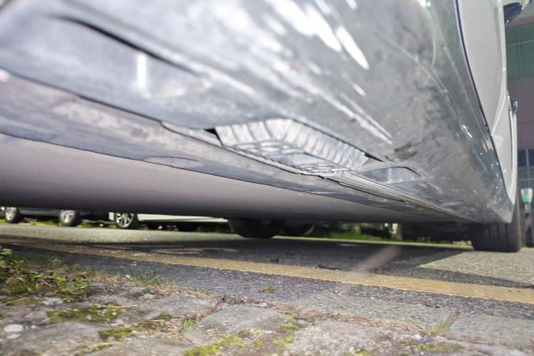 Used Xiaomi Auto SU7 2024 Rear-Drive Standard Founder Edition Chassis Rear Right