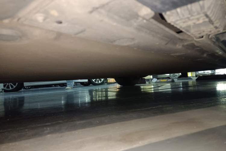 Used Xiaomi Auto SU7 2024 Rear-Drive Ultra-Long Range Advanced Pro-Level Intelligent Driving Version Chassis Rear Right
