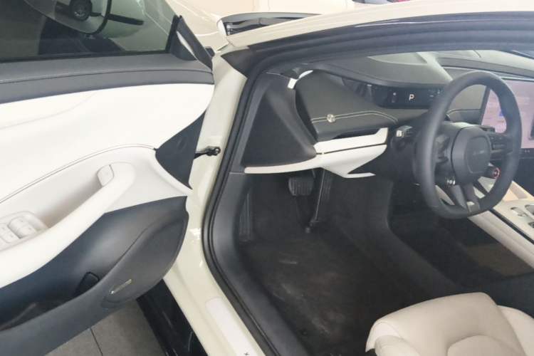 Used Xiaomi Auto SU7 2024 Rear-Drive Long-Range Intelligent Driving Version Driver Seat
