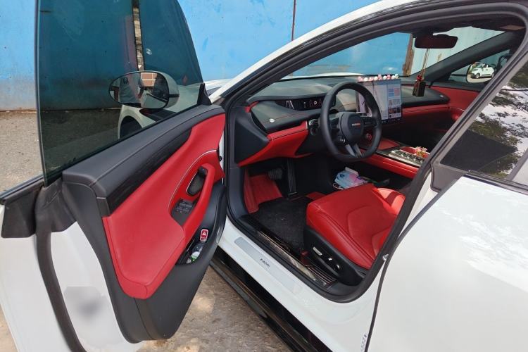 Used Xiaomi Auto SU7 2024 Rear-Drive Ultra-Long Range Advanced Pro-Level Intelligent Driving Version Driver Seat