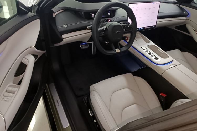 Used Xiaomi Auto SU7 2024 Four-Wheel Drive Ultra-Long Range Advanced Intelligent Driving Max Edition Driver Seat
