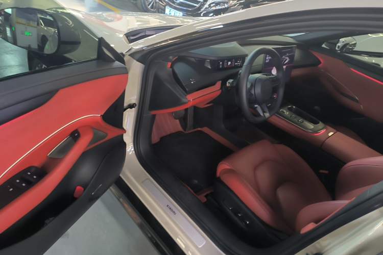 Used Xiaomi Auto SU7 2024 Rear-Drive Long-Range Intelligent Driving Version Driver Seat