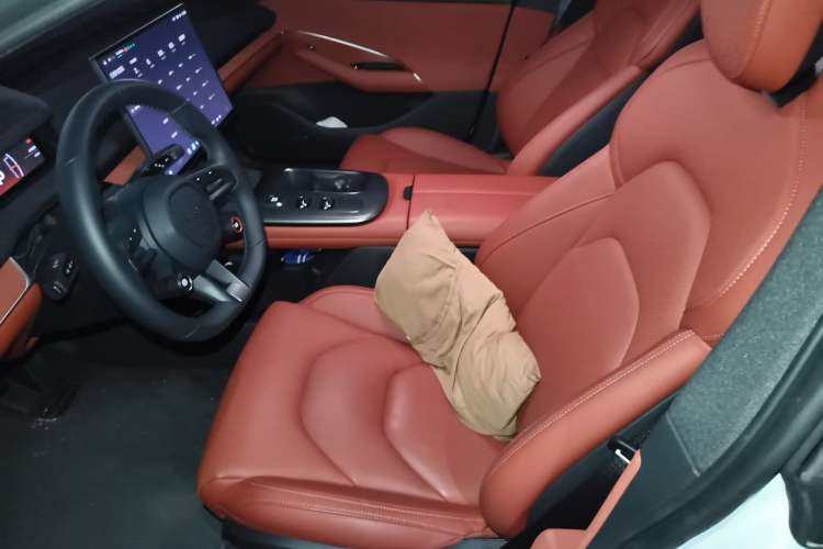 Used Xiaomi Auto SU7 2024 Rear-Drive Ultra-Long Range Advanced Pro-Level Intelligent Driving Version Driver Seat
