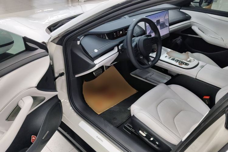 Used Xiaomi Auto SU7 2024 Four-Wheel Drive Ultra-Long Range Advanced Intelligent Driving Max Edition Driver Seat