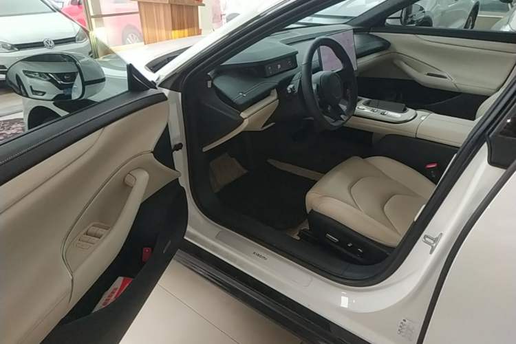 Used Xiaomi Auto SU7 2024 Rear-Drive Long-Range Intelligent Driving Version Driver Seat