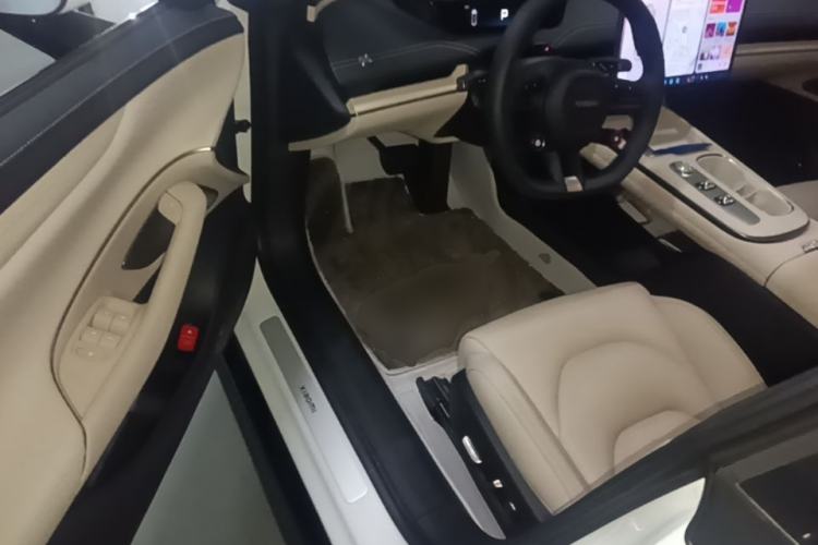 Used Xiaomi Auto SU7 2024 Rear-Drive Long-Range Intelligent Driving Version Driver Seat