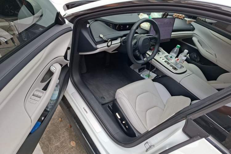 Used Xiaomi Auto SU7 2024 Rear-Drive Ultra-Long Range Advanced Pro-Level Intelligent Driving Version Driver Seat