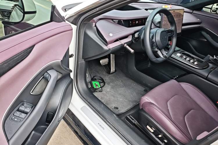 Used Xiaomi Auto SU7 2024 Four-Wheel Drive Ultra-Long Range Advanced Intelligent Driving Max Edition Driver Seat