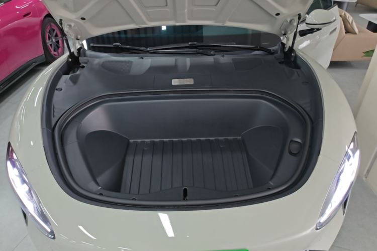 Used Xiaomi Auto SU7 2024 Rear-Drive Long-Range Intelligent Driving Version Engine Bay