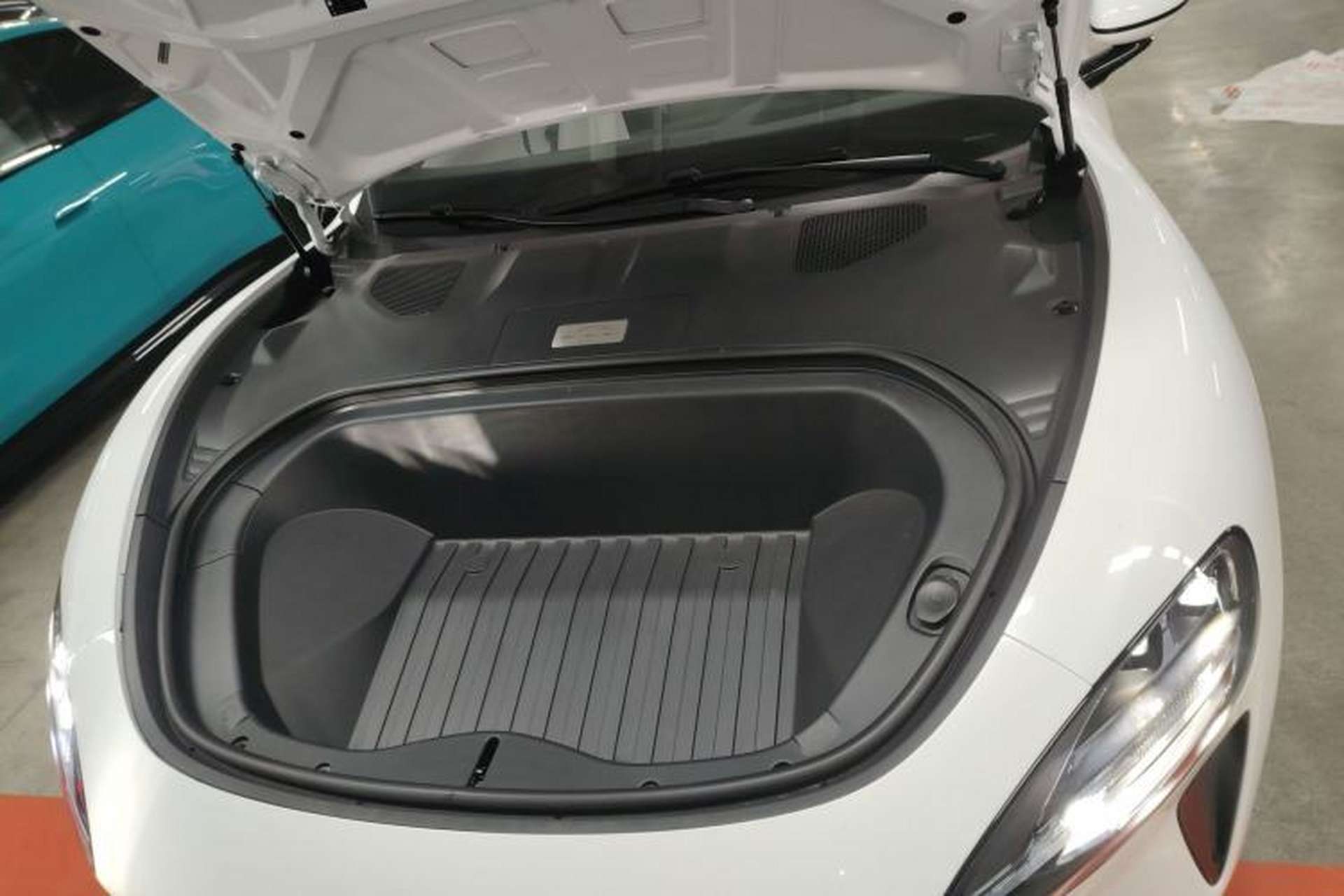 Used Xiaomi Auto SU7 2024 Four-Wheel-Drive Max Founder's Edition Engine Bay