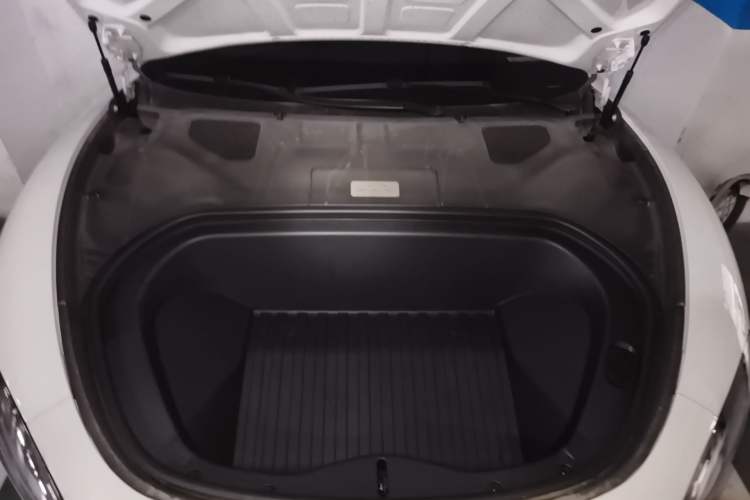Used Xiaomi Auto SU7 2024 Rear-Drive Ultra-Long Range Advanced Pro-Level Intelligent Driving Version Engine Bay