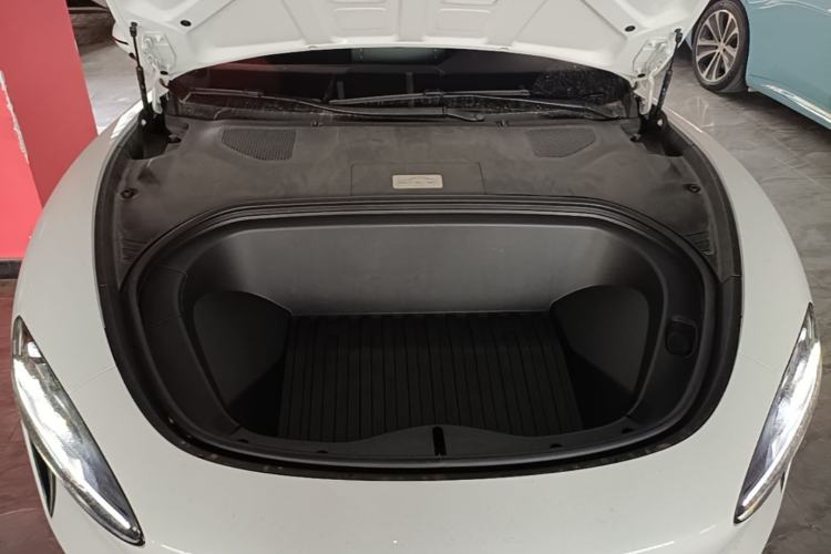 Used Xiaomi Auto SU7 2024 Rear-Drive Long-Range Intelligent Driving Version Engine Bay