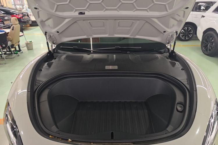 Used Xiaomi Auto SU7 2024 Rear-Drive Long-Range Intelligent Driving Version Engine Bay