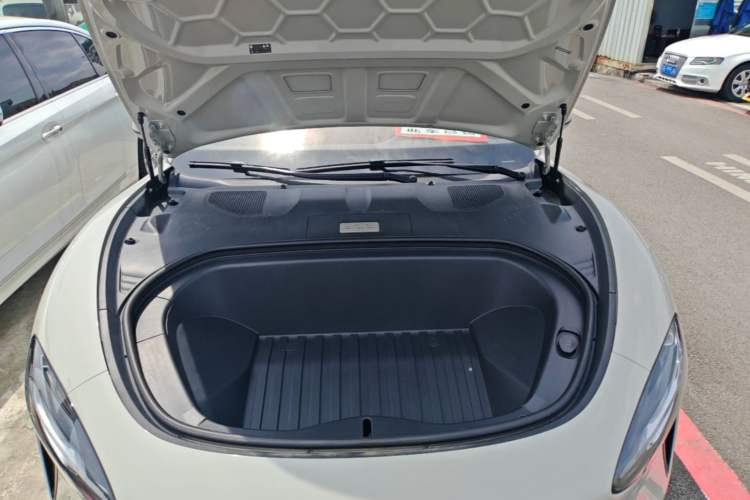 Used Xiaomi Auto SU7 2024 Rear-Drive Ultra-Long Range Advanced Pro-Level Intelligent Driving Version Engine Bay