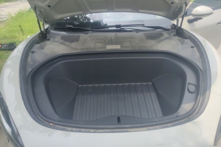 Used Xiaomi Auto SU7 2024 Rear-Drive Long-Range Intelligent Driving Version Engine Bay