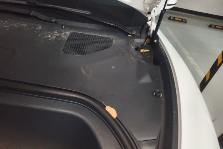 Used Xiaomi Auto SU7 2024 Four-Wheel Drive Ultra-Long Range Advanced Intelligent Driving Max Edition Engine Bay Left