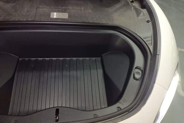 Used Xiaomi Auto SU7 2024 Rear-Drive Ultra-Long Range Advanced Pro-Level Intelligent Driving Version Engine Bay Left