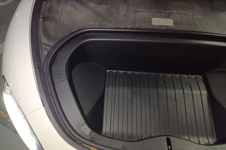 Used Xiaomi Auto SU7 2024 Rear-Drive Ultra-Long Range Advanced Pro-Level Intelligent Driving Version Engine Bay Right