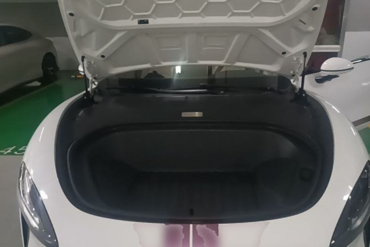 Used Xiaomi Auto SU7 2024 Rear-Drive Long-Range Intelligent Driving Version Engine Bay